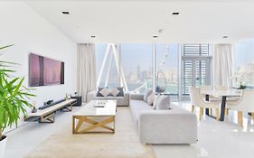 Spectacular 3 Bedroom Condo With Maids Room Facing The Dubai Eye