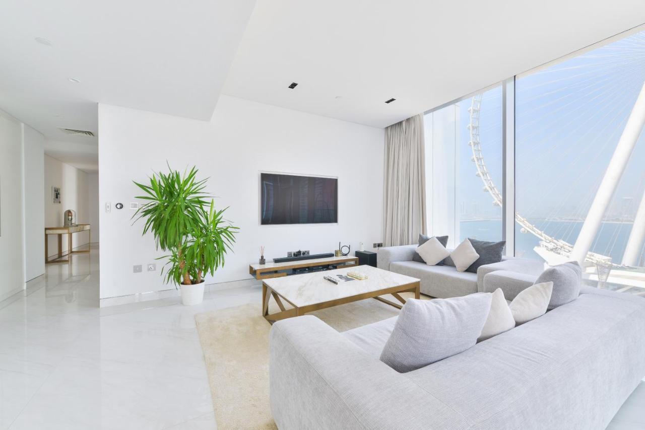 Spectacular 3 Bedroom Condo With Maids Room Facing The Dubai Eye Экстерьер фото